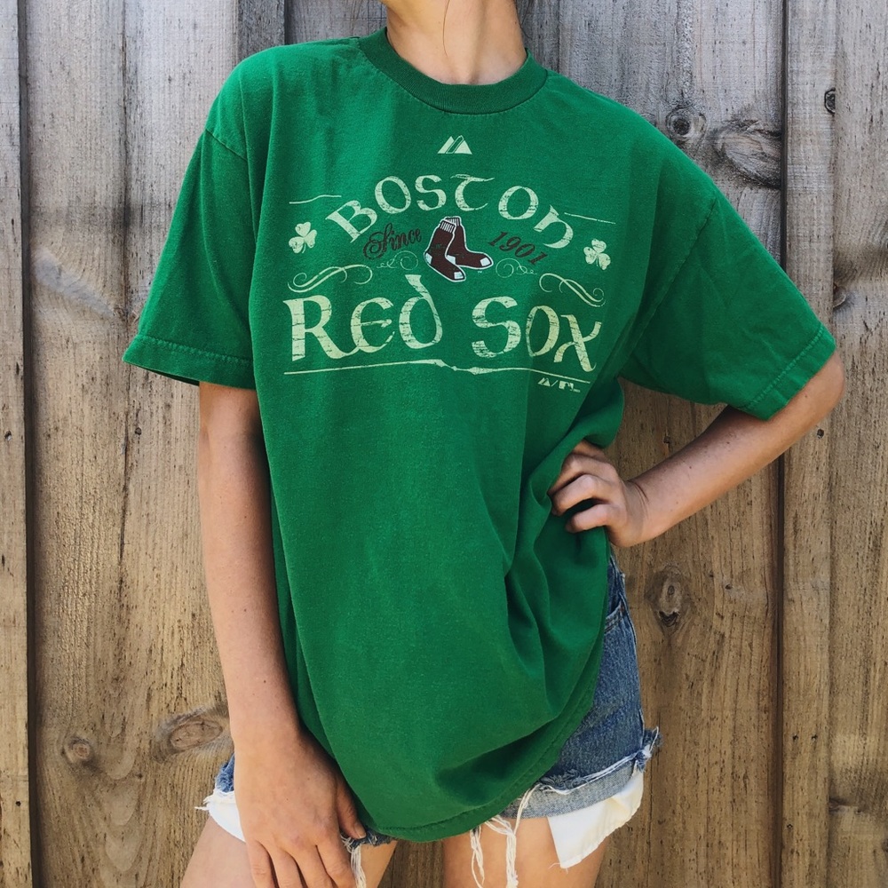 *SOLD* vintage boston red sox t-shirt